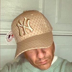BNWT NEW YORK YANKS NYY NY PATTERN BALL CAP LID